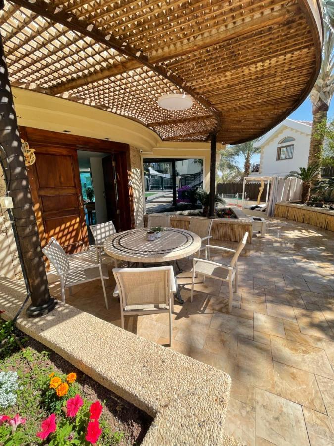 Villa Family Eilat With Heated Pool Exterior photo