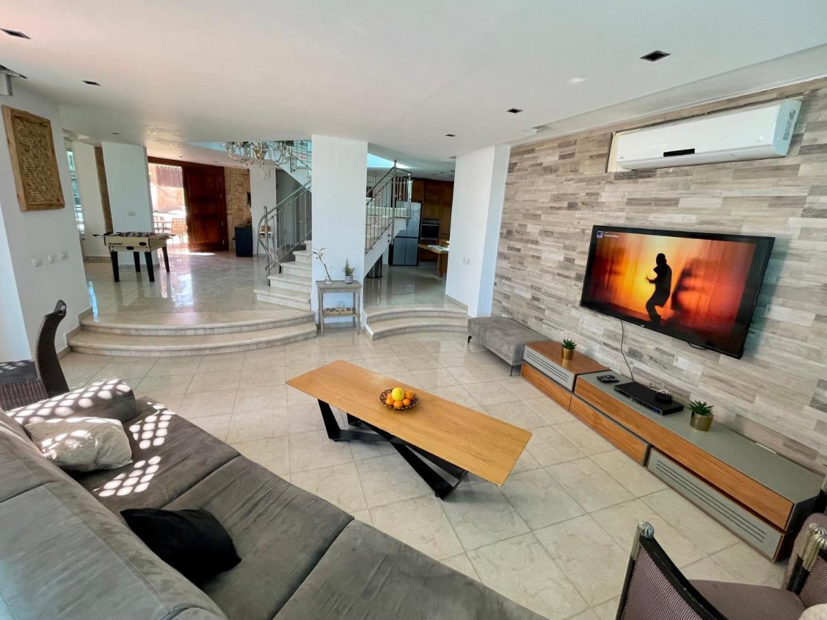 Villa Family Eilat With Heated Pool Exterior photo